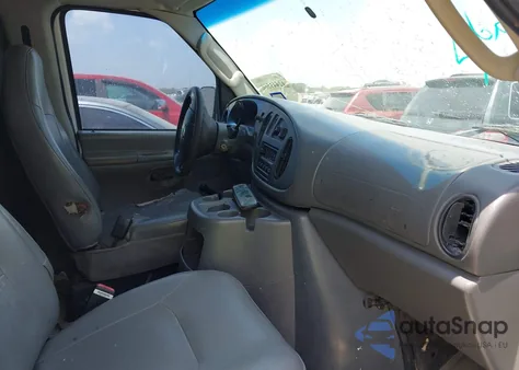 2005 Ford E-150 Commercial/Recreational z USA, uszkodzony, nr VIN 1FTRE14W65HA29203